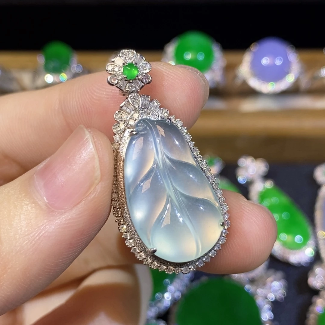 翡翠18K金镶嵌吊坠(不含链)