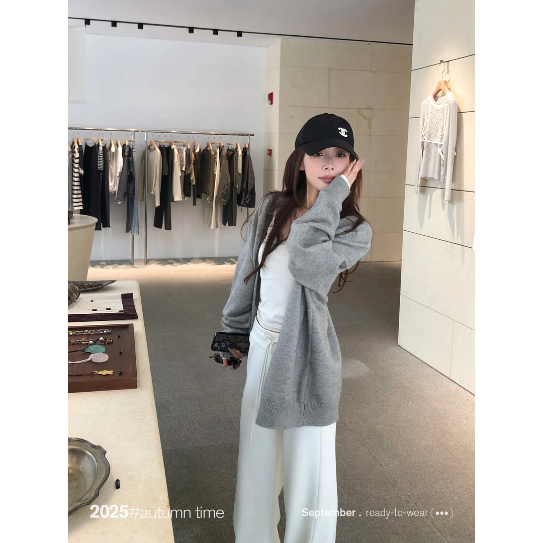 SUNONEONE V领纽扣百搭宽松针织开衫外套女秋冬韩系毛衣H1429M