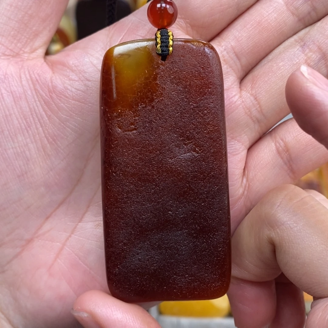 蜜蜡未镶嵌珠宝奇石