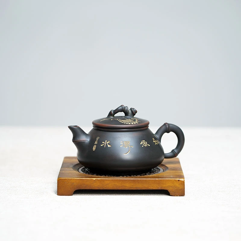 7号 竹韵壶  刻如鱼得水 黑红古铜色全手工坭兴陶茶壶 中式 200CC