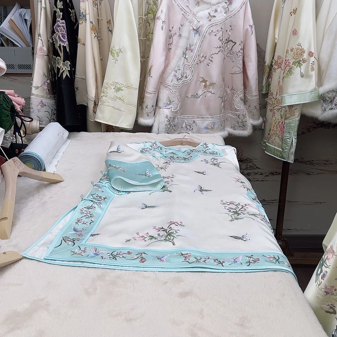 刺绣潋****色真丝真丝真丝