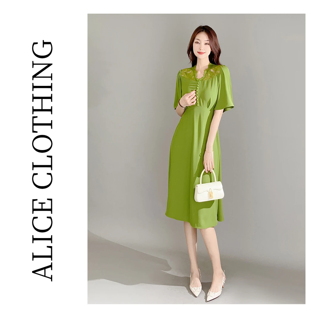 2ALICE“苔藓绿”连衣裙蕾丝钉扣清新柔美H1033428Q