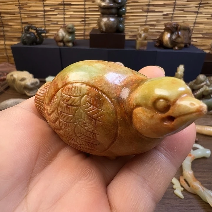 未镶嵌和田玉（糖玉）挂件