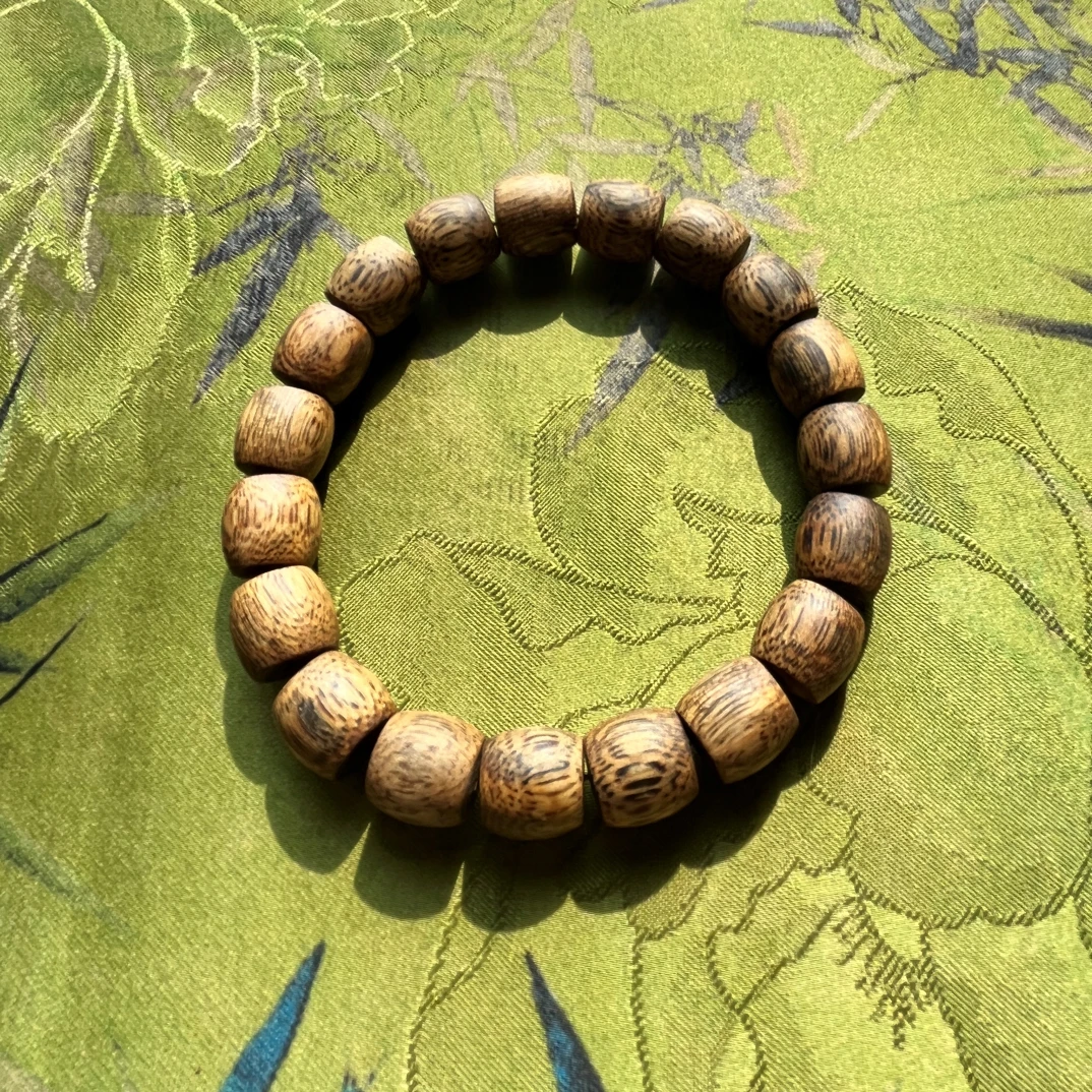 沉香乌身白奇鼓珠卡11mm/11g-12g红油手串高品质多样性发一