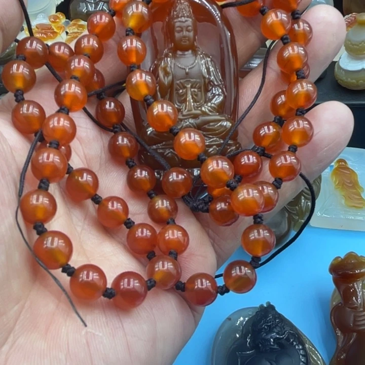 壳***)玛瑙/玉髓未镶嵌颈饰