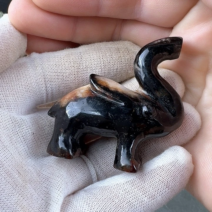 和田玉挂件未镶嵌马*