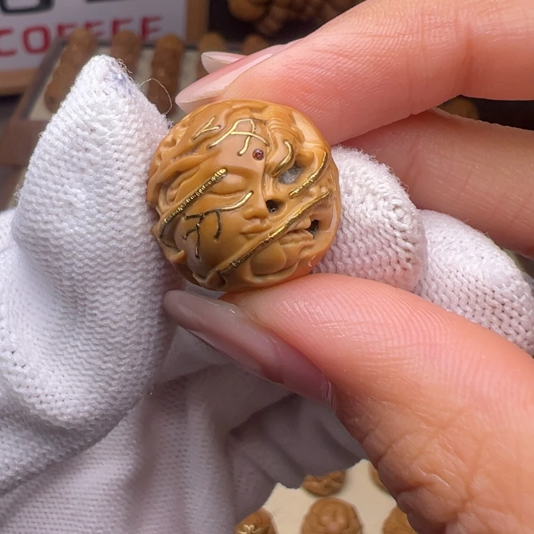 把件猴头核桃镶嵌款多面恶僧全品有正常封口线