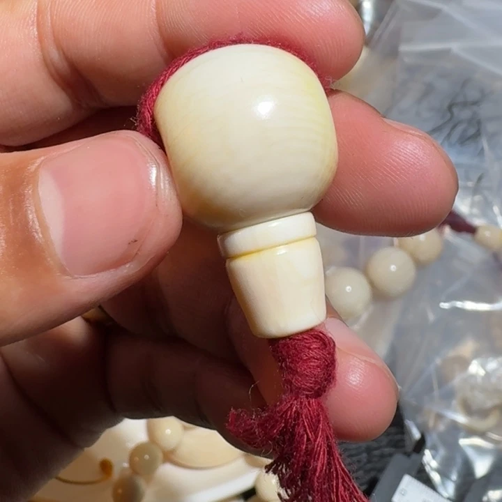 红***青菩提根/象牙果吊坠