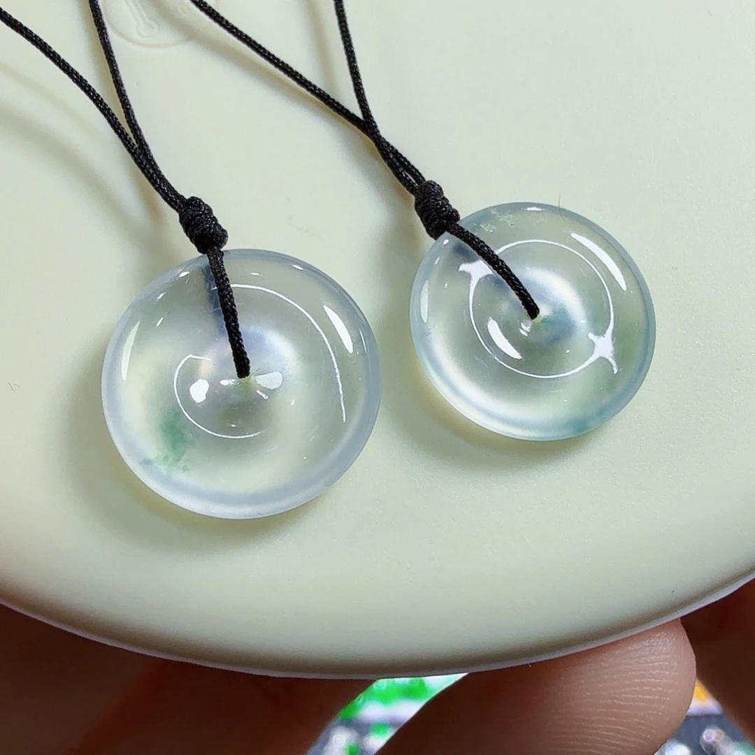 翡翠未镶嵌颈饰二选一