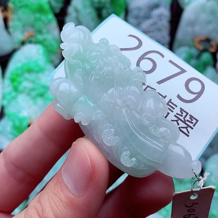 翡翠未镶嵌吊坠(不含链)