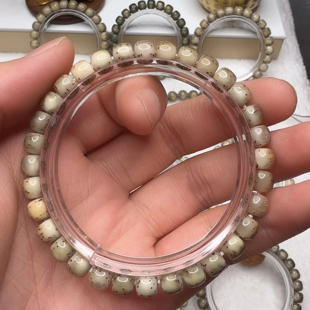 星月菩提手串粉冰玉化小细星河豚单圈