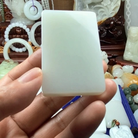 和田玉（糖玉）未镶嵌颈饰