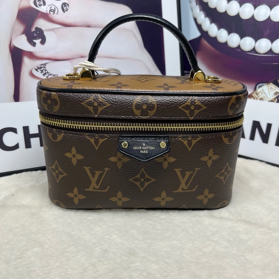 99新 LouisVuitton/路易威登 老花新款窄版vanity化妆盒(25)