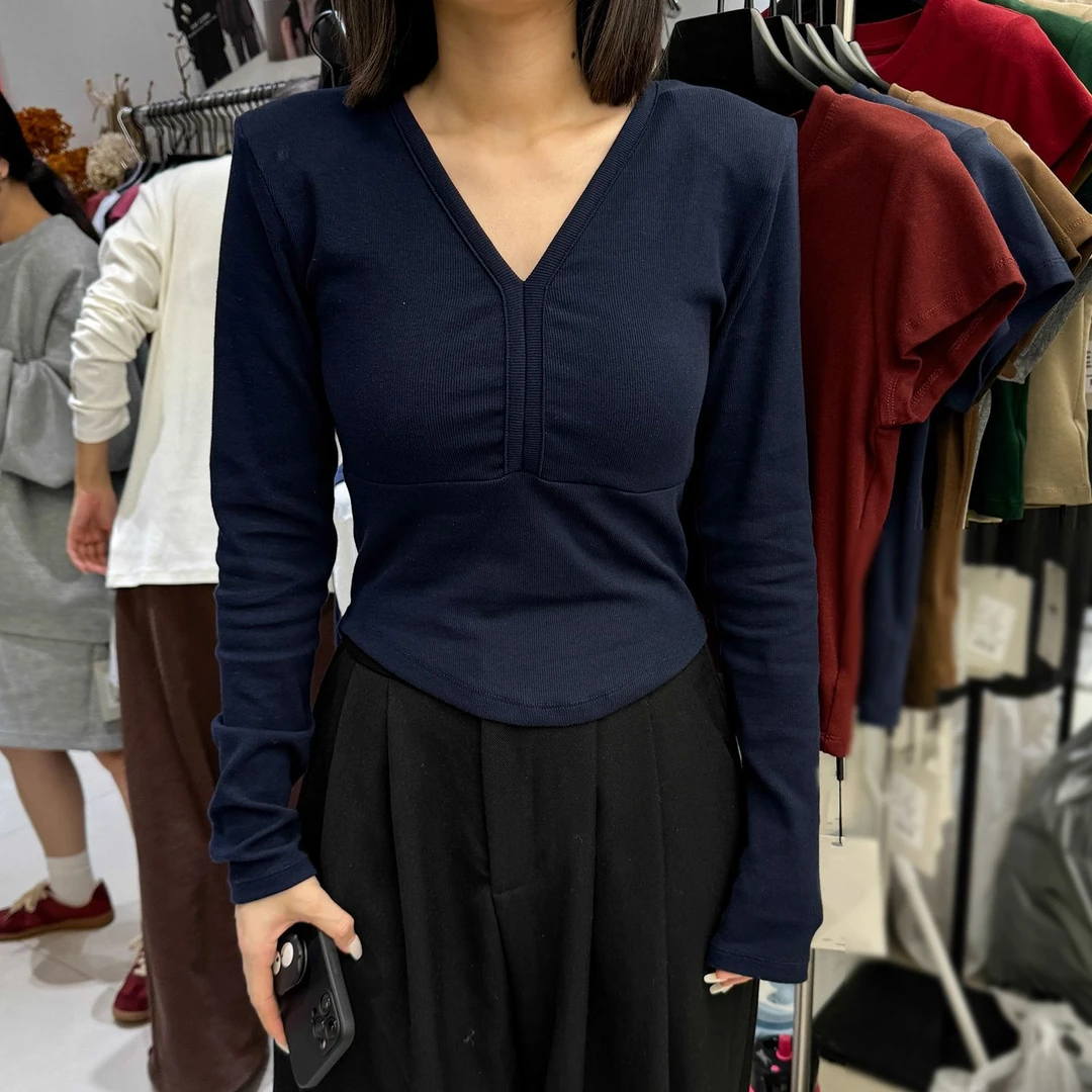 女生韩系ins衣服十三行秋季高级感领套头修身显瘦藏蓝色休闲短款