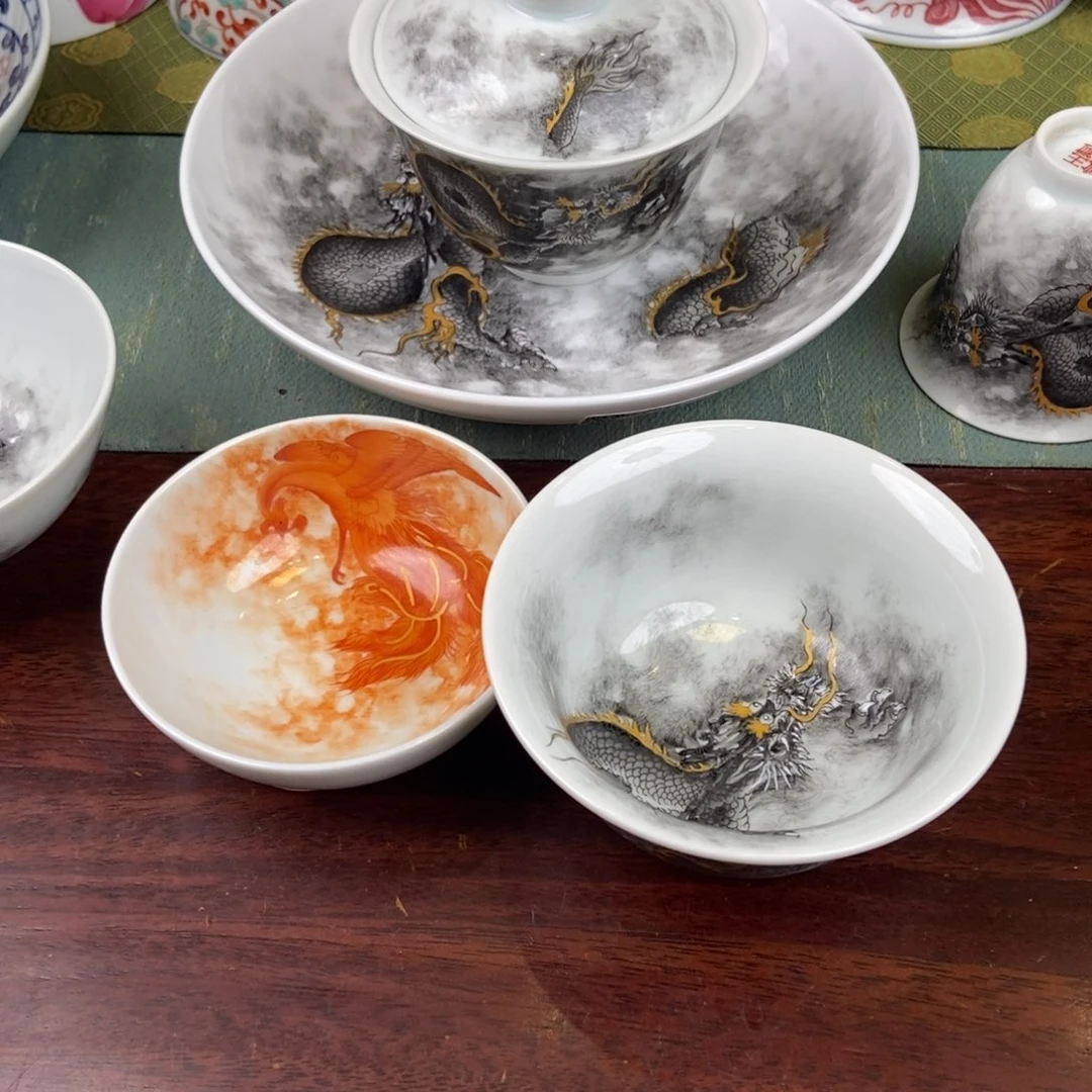 乌**人陶瓷的设计师是什么时候才能