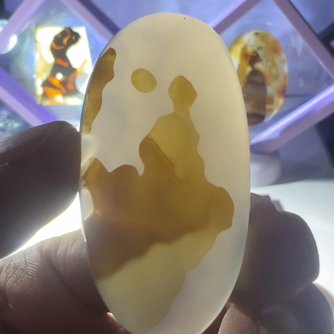 未镶嵌玛瑙/玉髓珠宝奇石