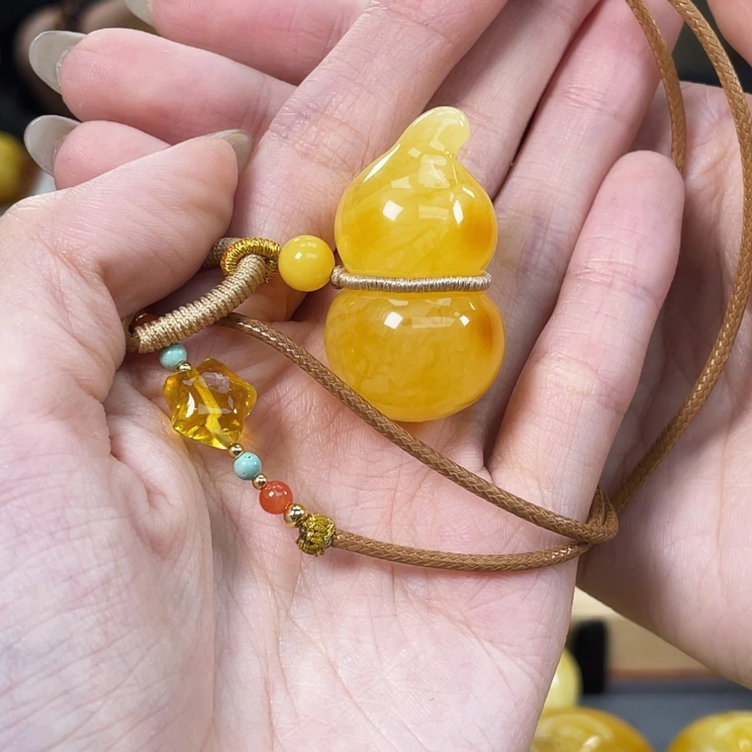 琥珀未镶嵌裸石琥珀蜜蜡J50