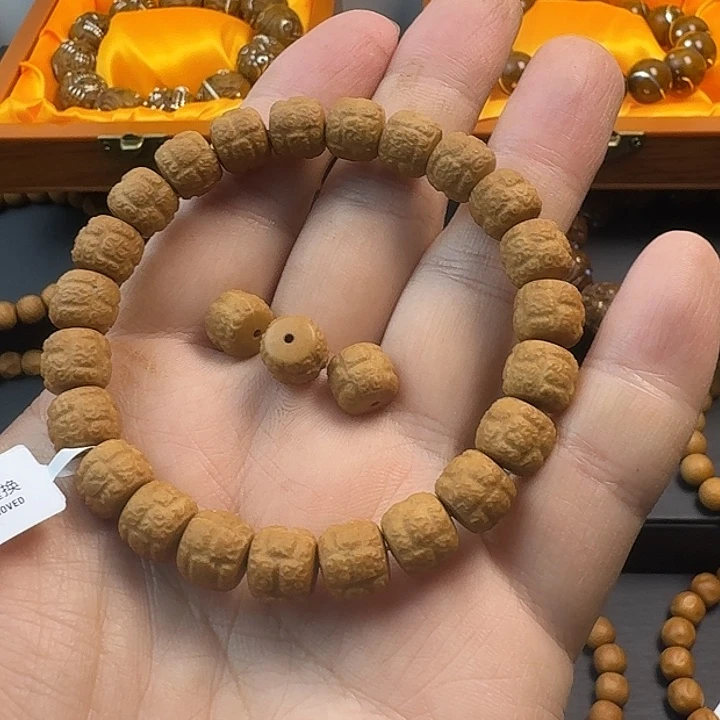 猴头核桃手串饕餮