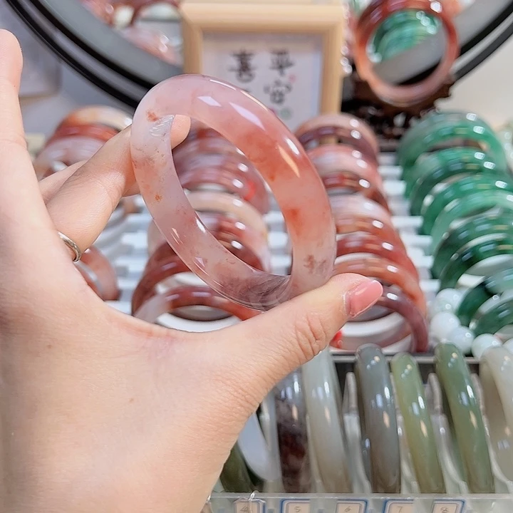 石英质玉手镯未镶嵌@**?