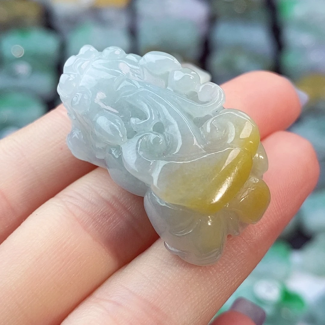 颈饰未镶嵌翡翠天然