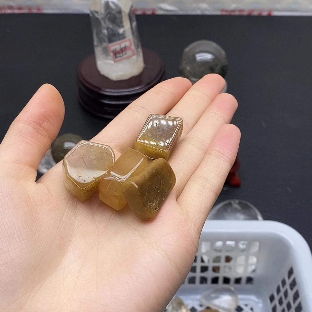 水晶未镶嵌珠宝半成品176水晶石