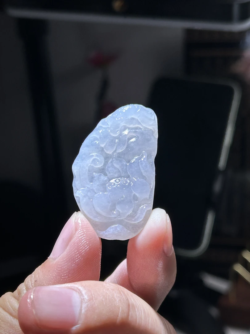 天然缅甸A货翡翠冰胶莲花毛货买断需抛光