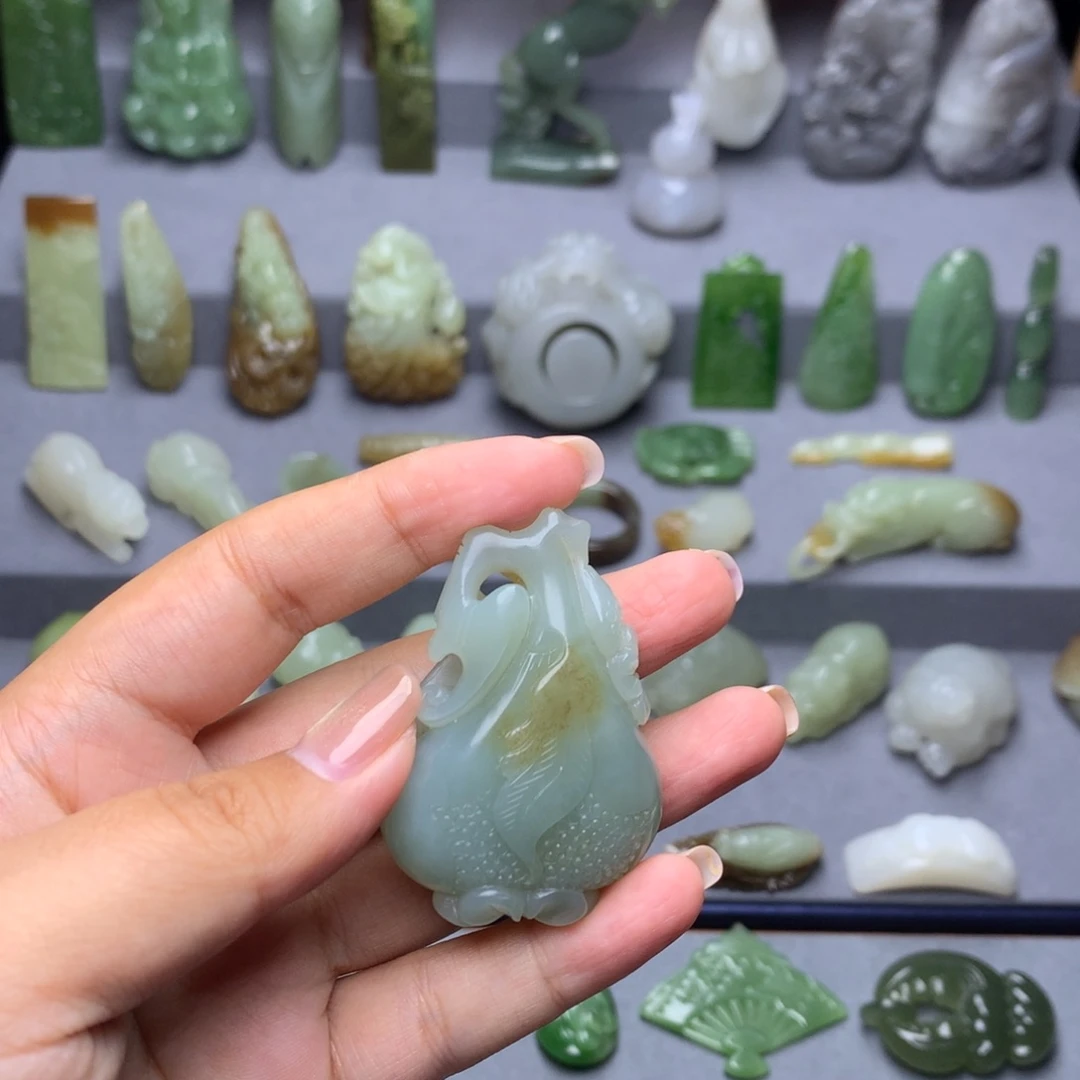 和田玉未镶嵌挂件