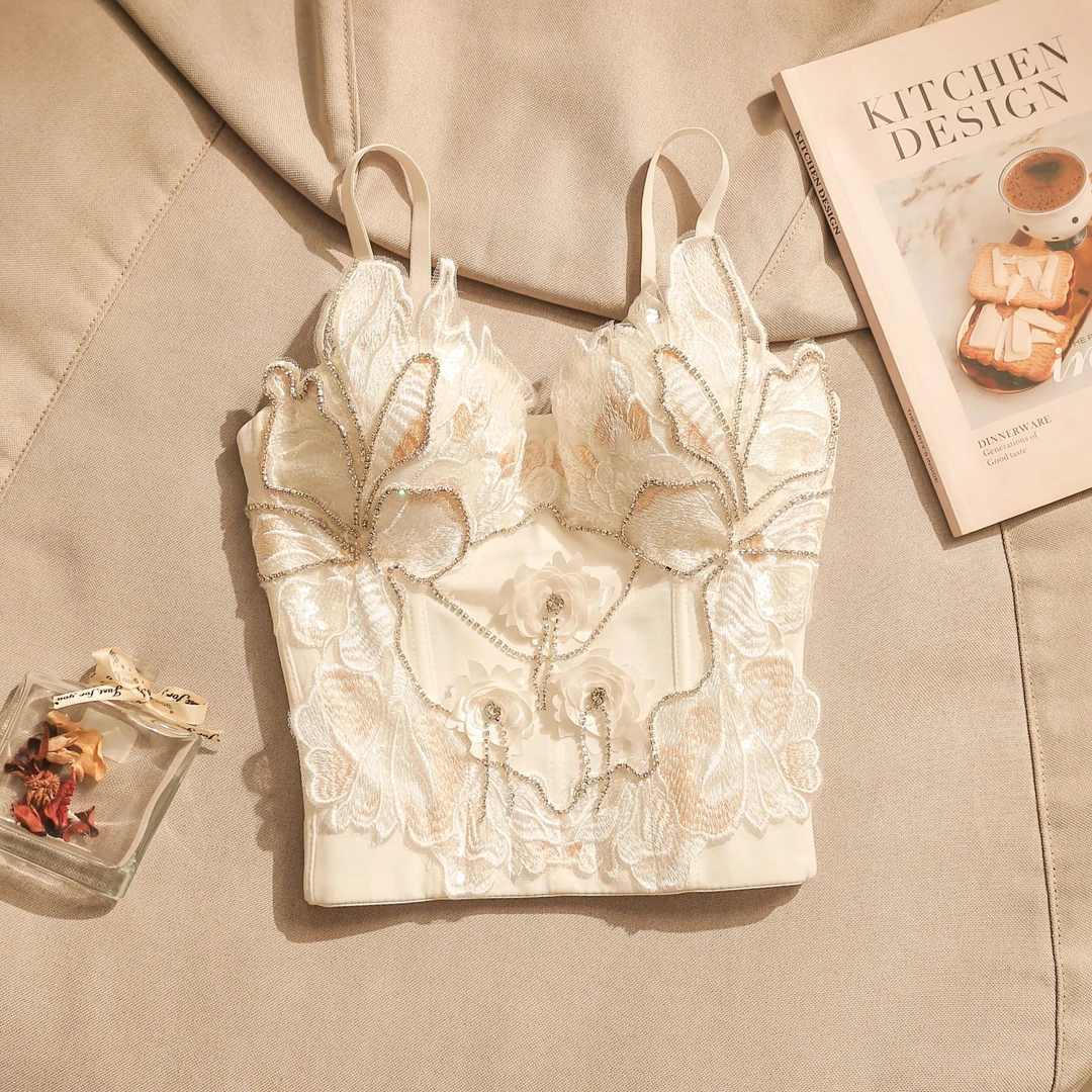 甜辣白色刺绣钉珠鱼骨束腰上衣吊带背心女修身显瘦高级感抹胸外穿