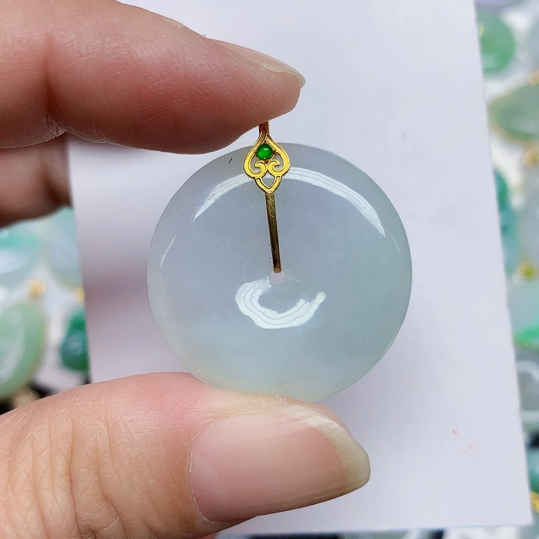 翡翠18K金镶嵌颈饰3557889