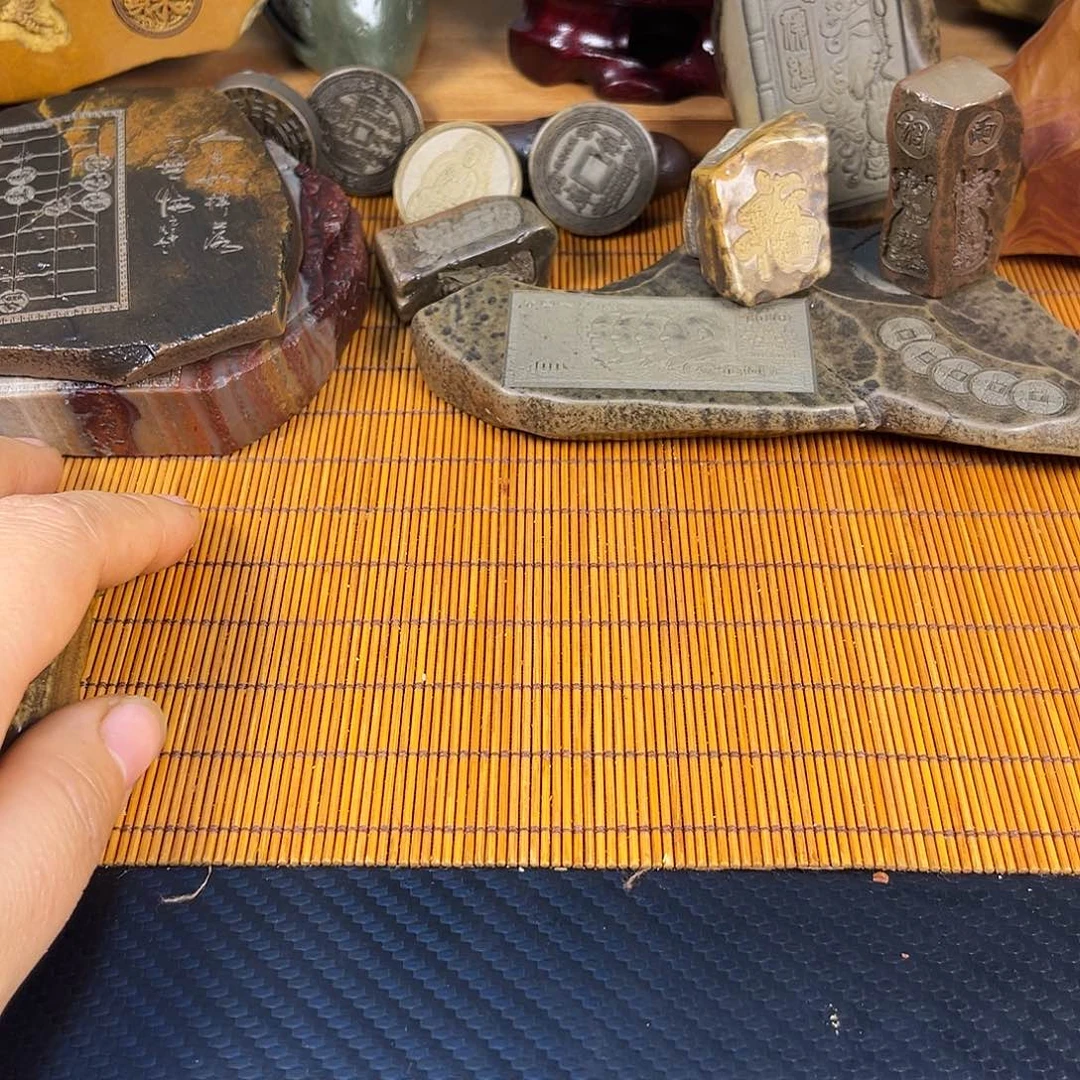 新疆戈壁石原石雕刻