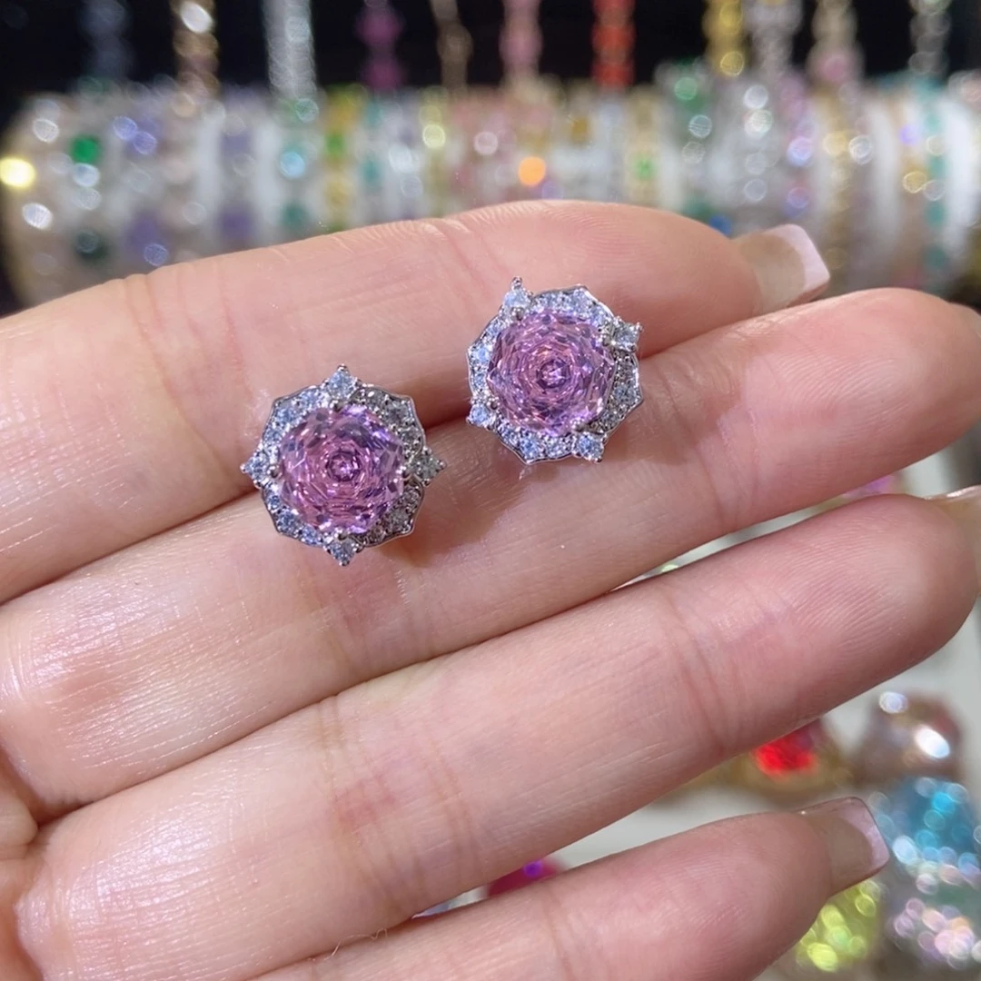 66锆石（处理）耳钉