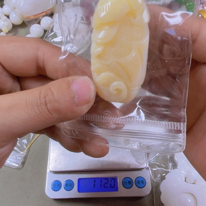 花梨木类吊坠花梨木