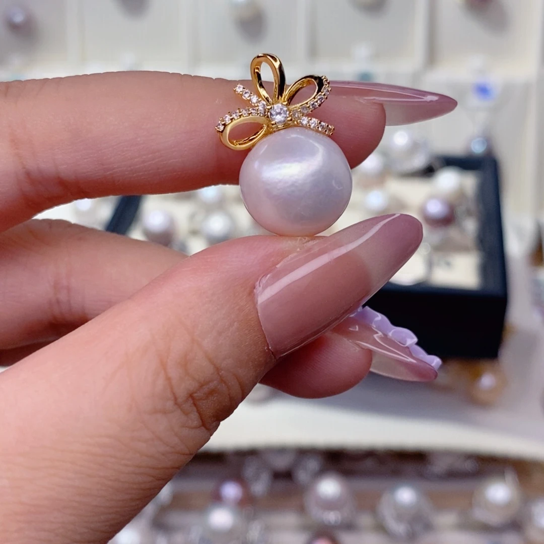 淡水珍珠未镶嵌吊坠(赠链)