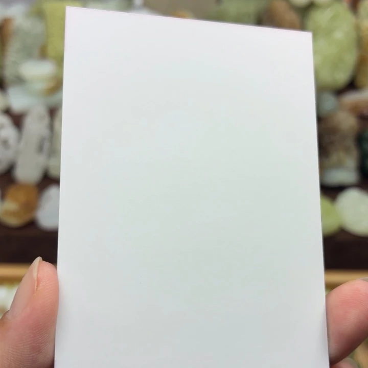 Y***。和田玉未镶嵌颈饰
