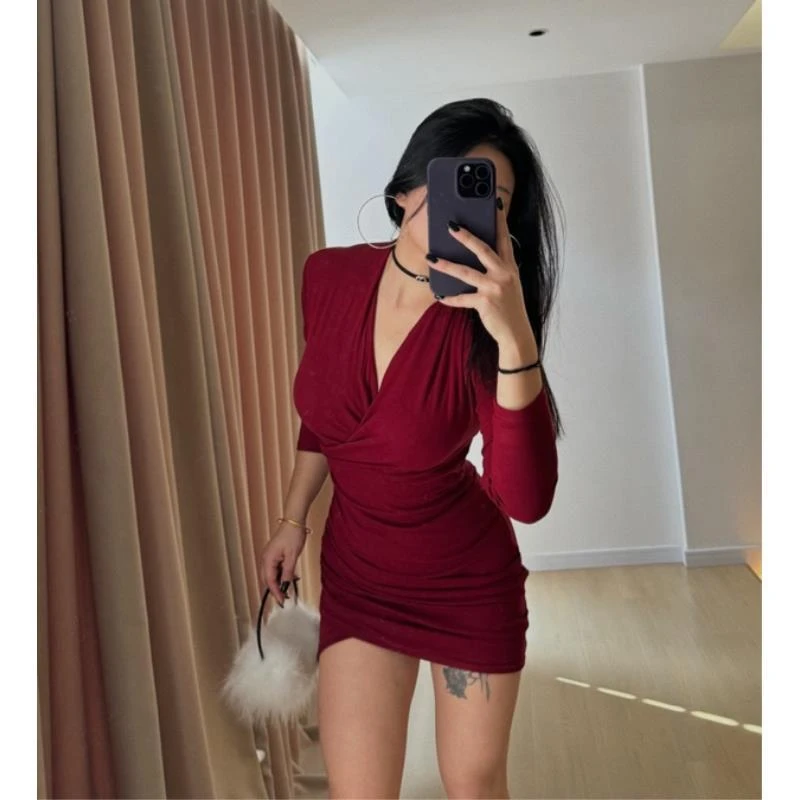 【你伍老板娘】“亲妈都爱的连衣裙”交叉显胸不走光包臀褶皱收腰短款