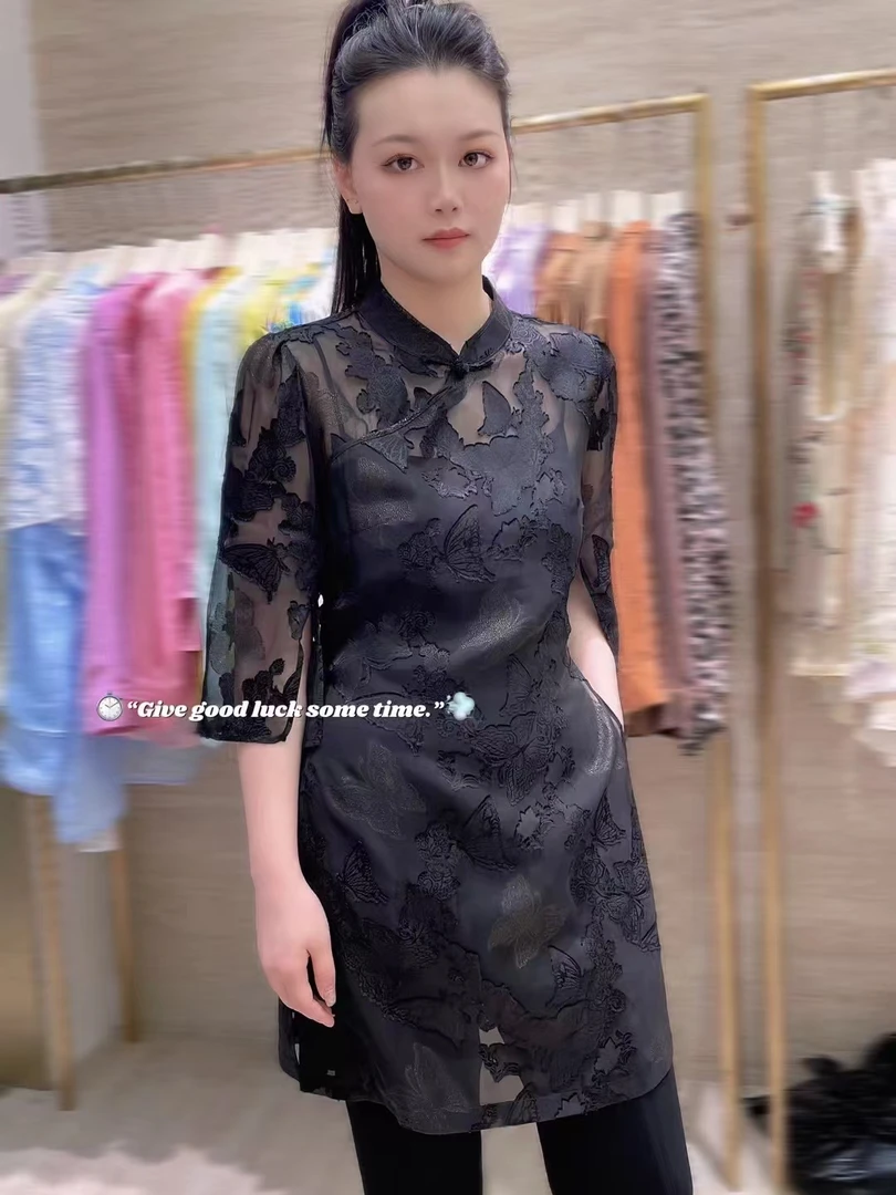 Y62382-烧花花净色气质上衣长袖百搭