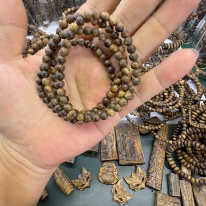 沉香碎屑沉香奇楠沉香金沙叶卡0.5单圈99沉2克+