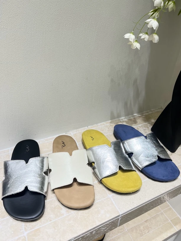 一字拖平底防滑中跟女鞋凉拖鞋低跟一字型沙滩休闲