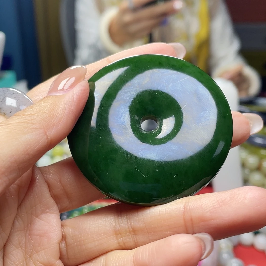 颈饰未镶嵌和田玉（糖玉）