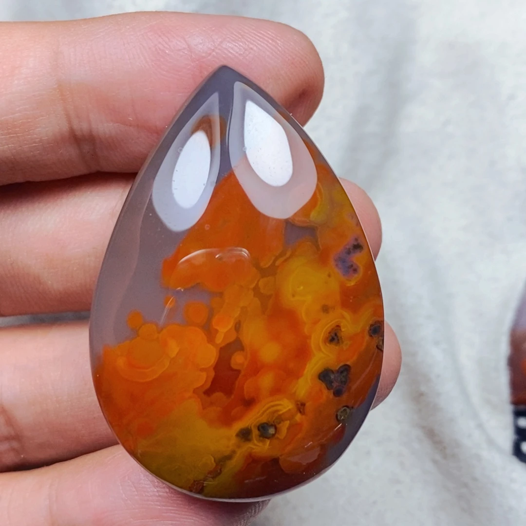 未镶嵌吊坠(不含链)玛瑙/玉髓四*石