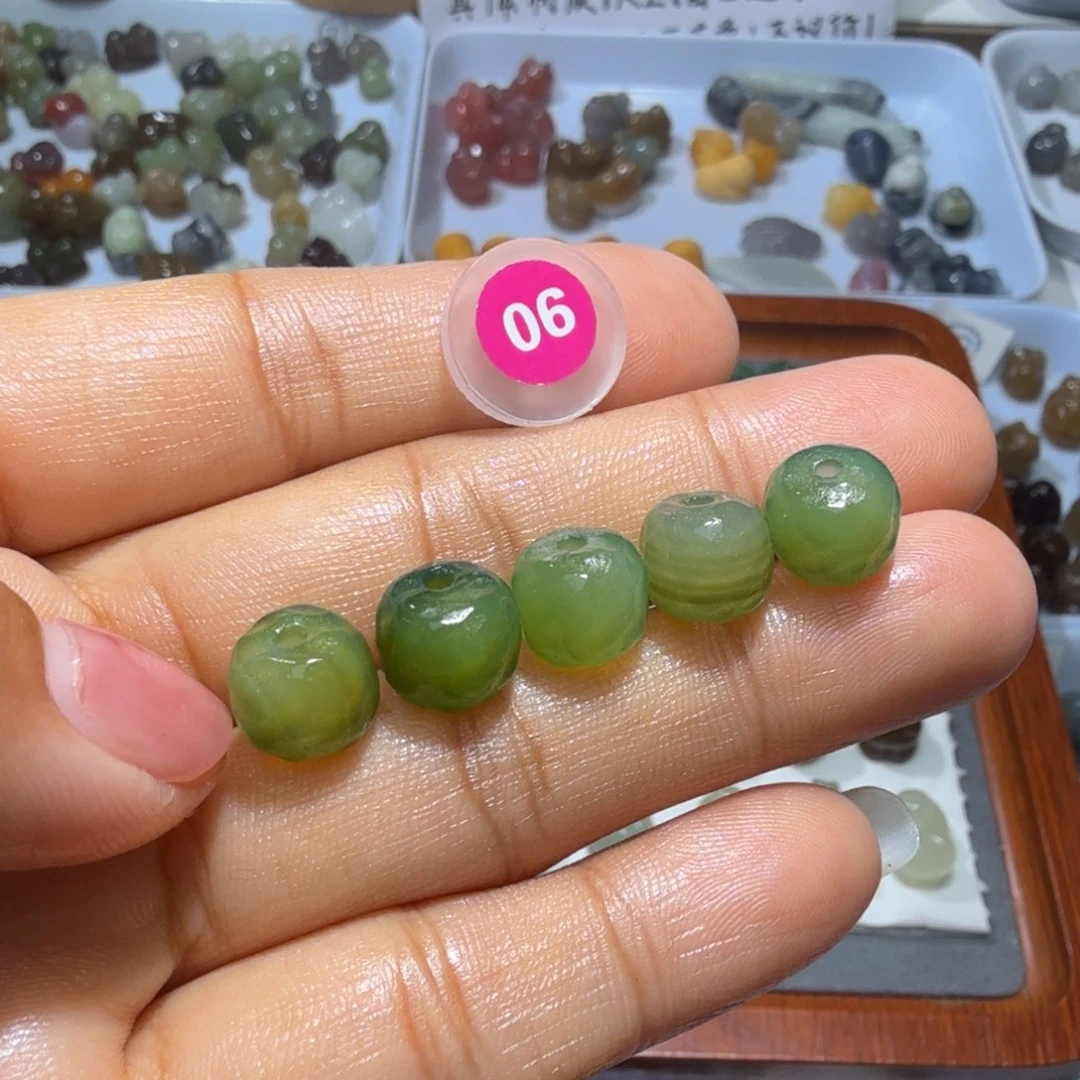 和田玉未镶嵌珠宝奇石