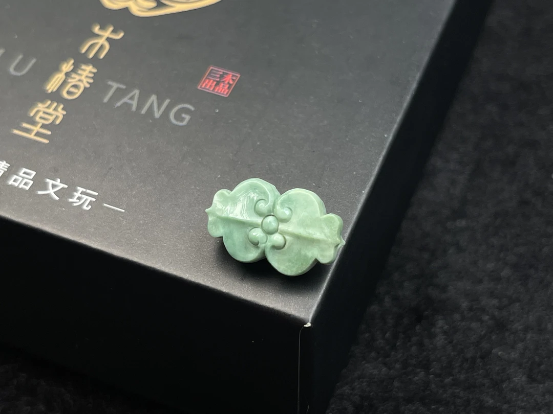 原矿绿松石背云仿古纹式雕刻 11.6✖️19✖️6.5 全品无暇