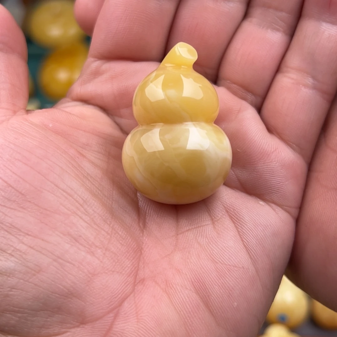 琥珀颈饰未镶嵌纯天然蜜蜡