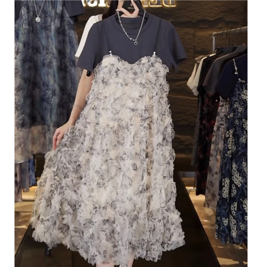 2025法式时尚洋气小众设计感连衣裙女夏季新款背带拼接假两件裙子