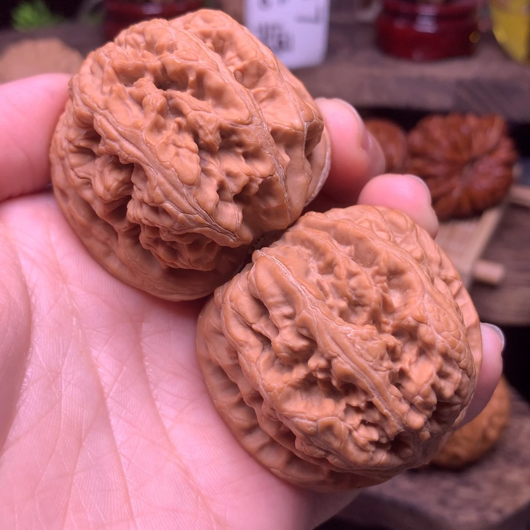 东***哥文玩核桃吊坠45粗筋全品