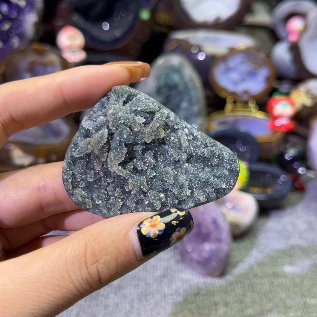 未镶嵌摆件紫晶绿色