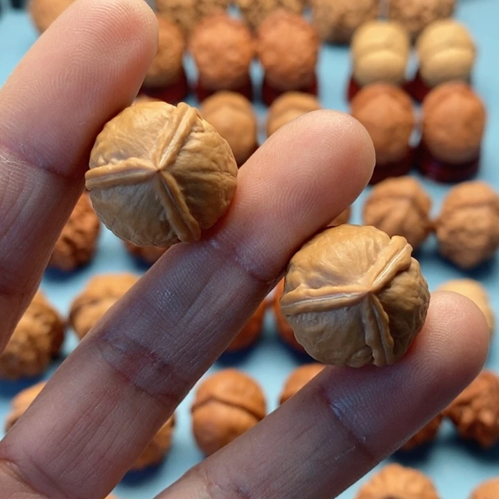 文玩核桃把件精品文玩手捻元