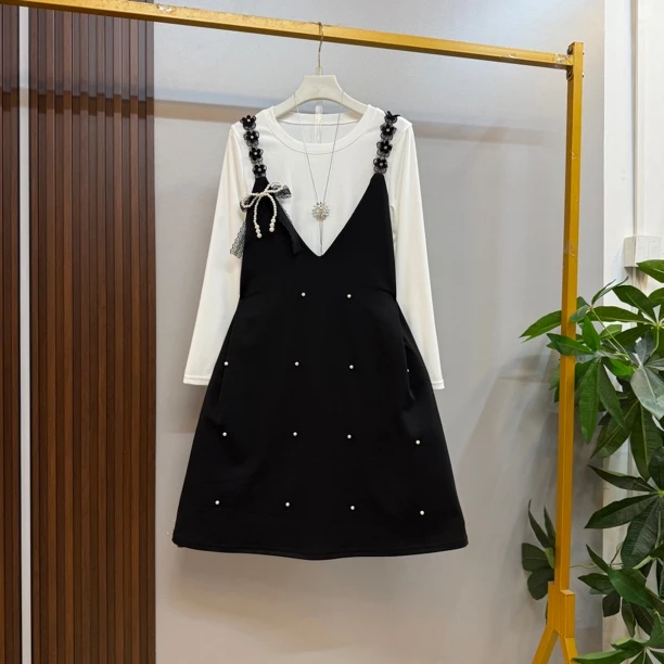 新款大码女装时尚洋气重工钉珠背带连衣裙打底衫两件套套装