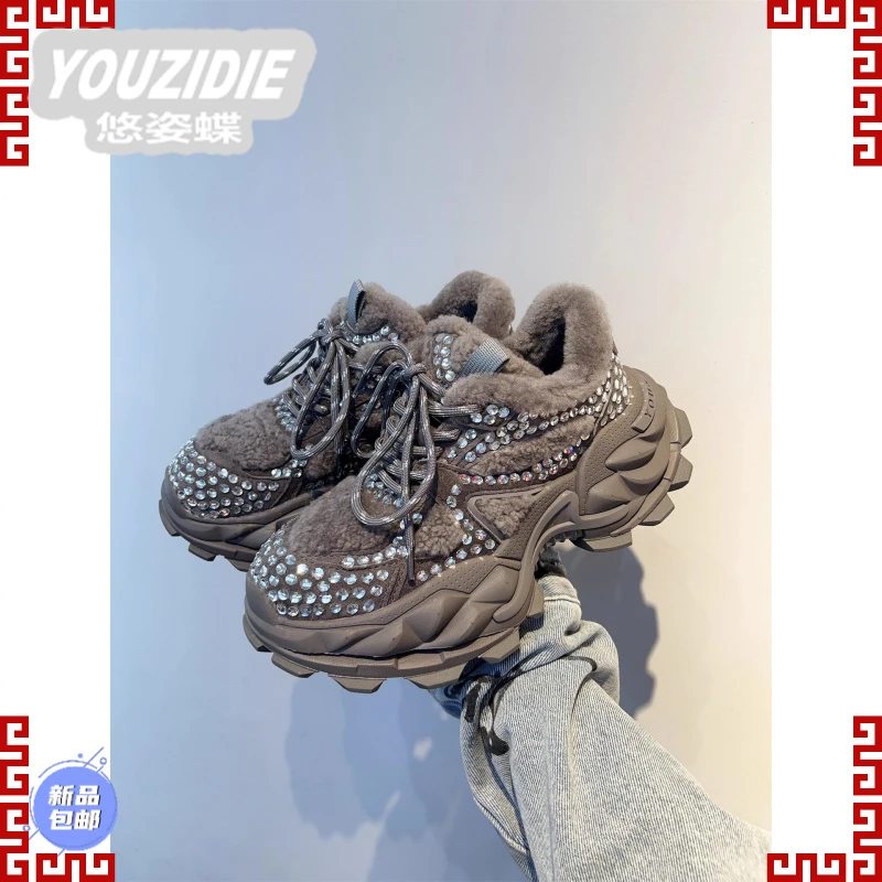 YOUZIDIE欧洲站女鞋2025冬季新款真皮羊羔毛水钻厚底老爹鞋加绒
