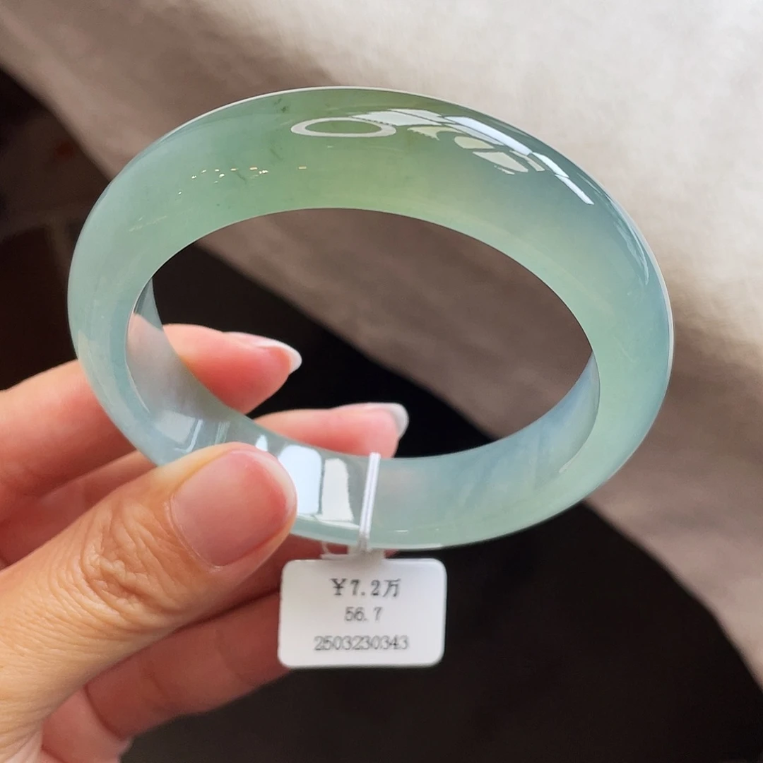 翡翠手镯未镶嵌56-57圈